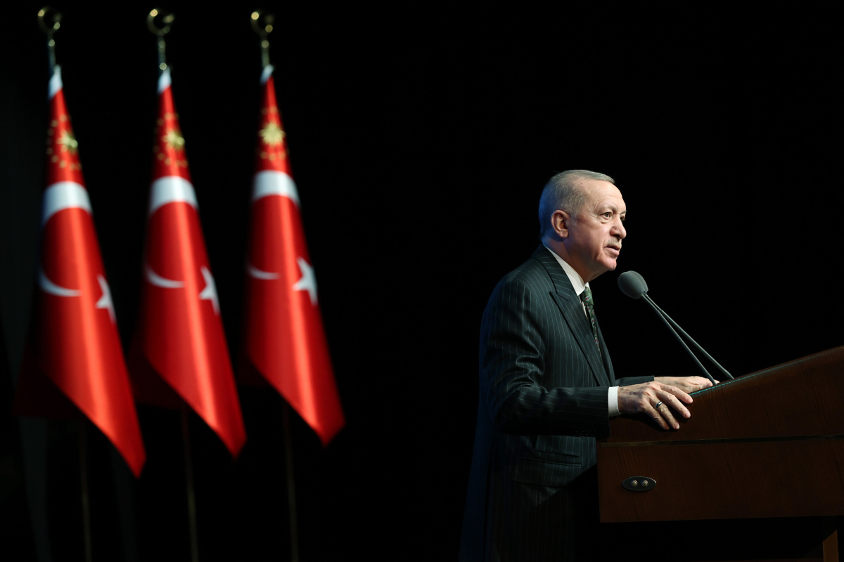 Cumhurbaşkanı Erdoğan: “Vatandaşımızı enflasyona ezdirmemek boynumuzun borcu”