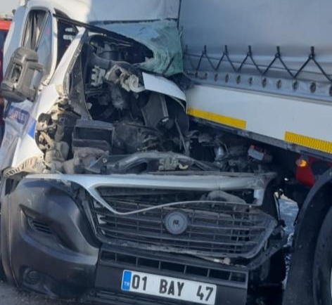 Tarsus’ta trafik kazasında oto kurtarıcısı olan aracın sürücüsü öldü